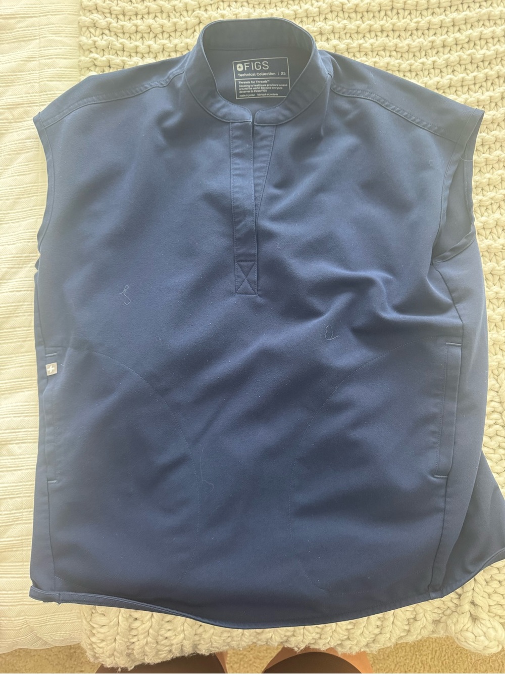 FIGS - Rafaela oversized scrub top XS